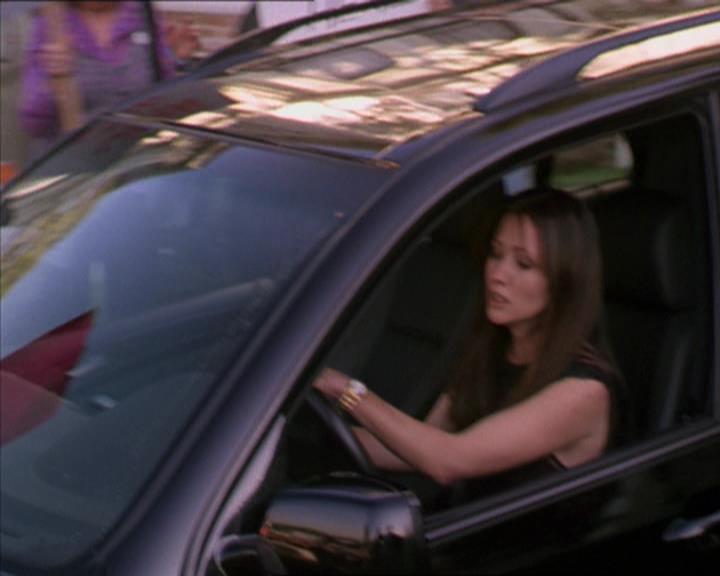 Charmed-Online-dot-322AllHellBreaksLoose1690.jpg Charmed-Online-dot-322AllHellBreaksLoose1690.jpg