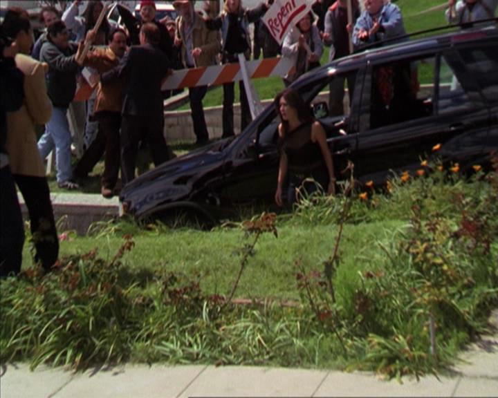 Charmed-Online-dot-322AllHellBreaksLoose1714.jpg Charmed-Online-dot-322AllHellBreaksLoose1714.jpg