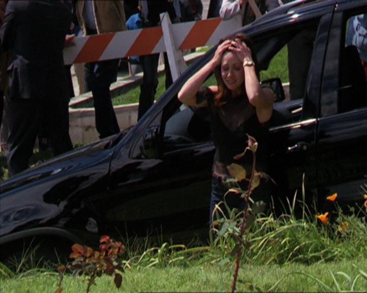 Charmed-Online-dot-322AllHellBreaksLoose1718.jpg Charmed-Online-dot-322AllHellBreaksLoose1718.jpg