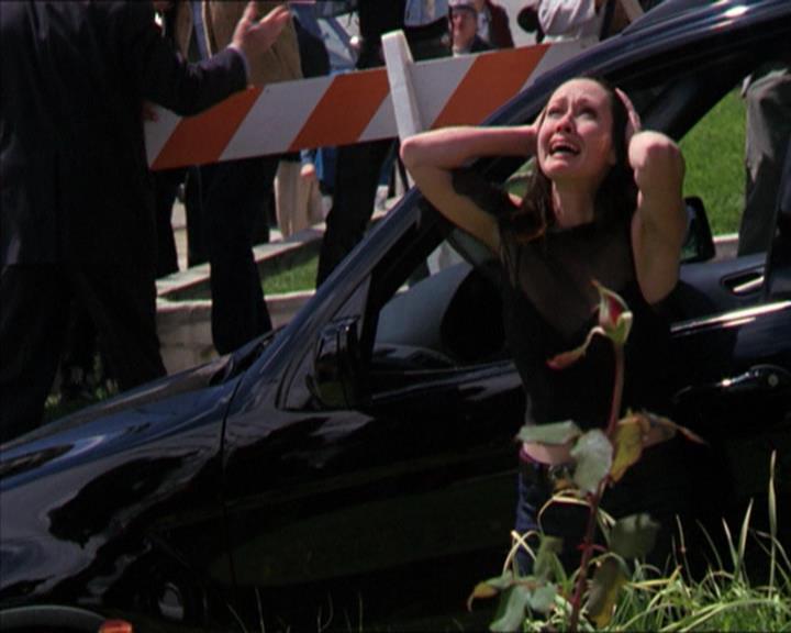 Charmed-Online-dot-322AllHellBreaksLoose1721.jpg Charmed-Online-dot-322AllHellBreaksLoose1721.jpg