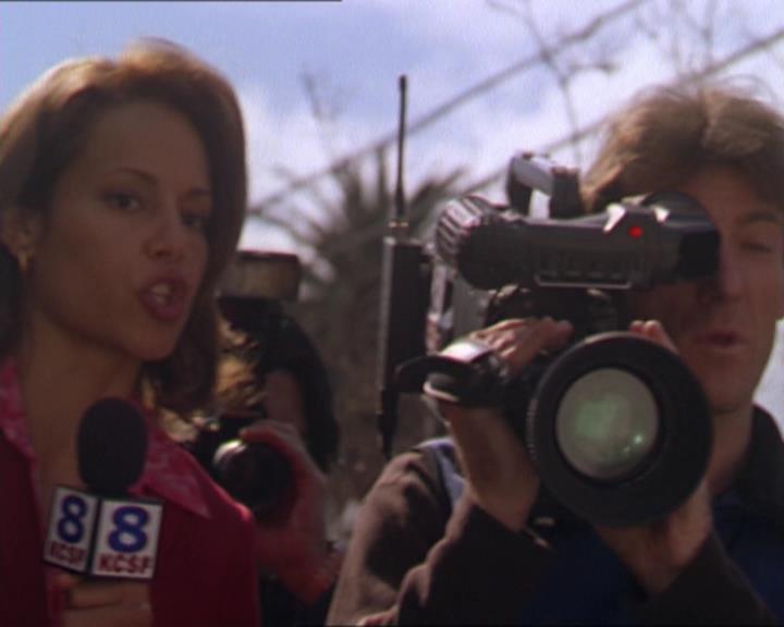 Charmed-Online-dot-322AllHellBreaksLoose1732.jpg Charmed-Online-dot-322AllHellBreaksLoose1732.jpg