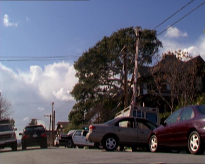 Charmed-Online-dot-322AllHellBreaksLoose1767.jpg Charmed-Online-dot-322AllHellBreaksLoose1767.jpg