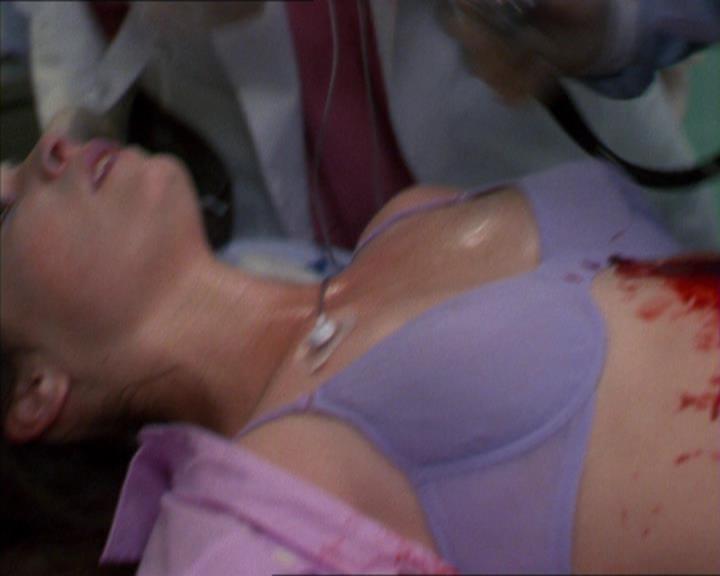 Charmed-Online-dot-322AllHellBreaksLoose1798.jpg Charmed-Online-dot-322AllHellBreaksLoose1798.jpg