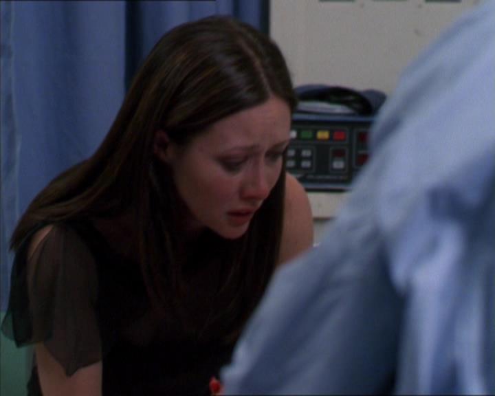 Charmed-Online-dot-322AllHellBreaksLoose1806.jpg Charmed-Online-dot-322AllHellBreaksLoose1806.jpg