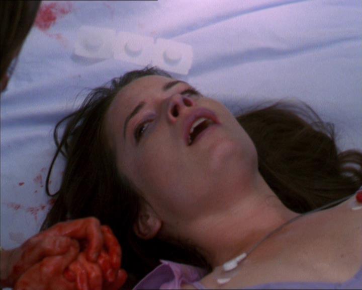 Charmed-Online-dot-322AllHellBreaksLoose1818.jpg Charmed-Online-dot-322AllHellBreaksLoose1818.jpg