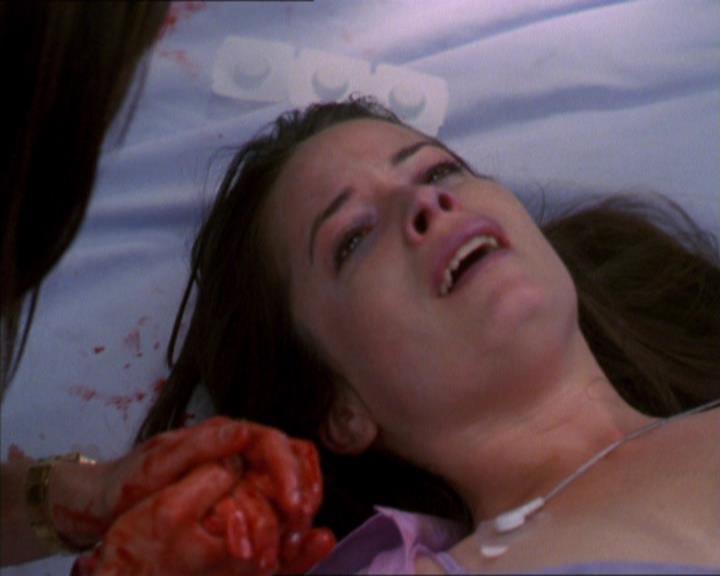 Charmed-Online-dot-322AllHellBreaksLoose1821.jpg Charmed-Online-dot-322AllHellBreaksLoose1821.jpg