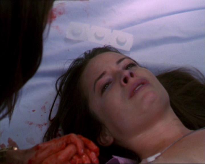 Charmed-Online-dot-322AllHellBreaksLoose1822.jpg Charmed-Online-dot-322AllHellBreaksLoose1822.jpg