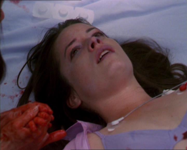 Charmed-Online-dot-322AllHellBreaksLoose1837.jpg Charmed-Online-dot-322AllHellBreaksLoose1837.jpg