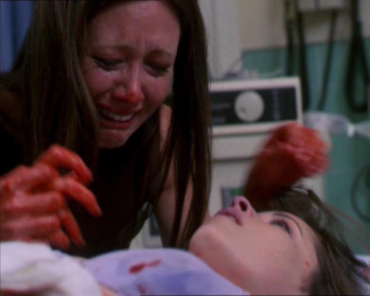 Charmed-Online-dot-322AllHellBreaksLoose1876.jpg Charmed-Online-dot-322AllHellBreaksLoose1876.jpg