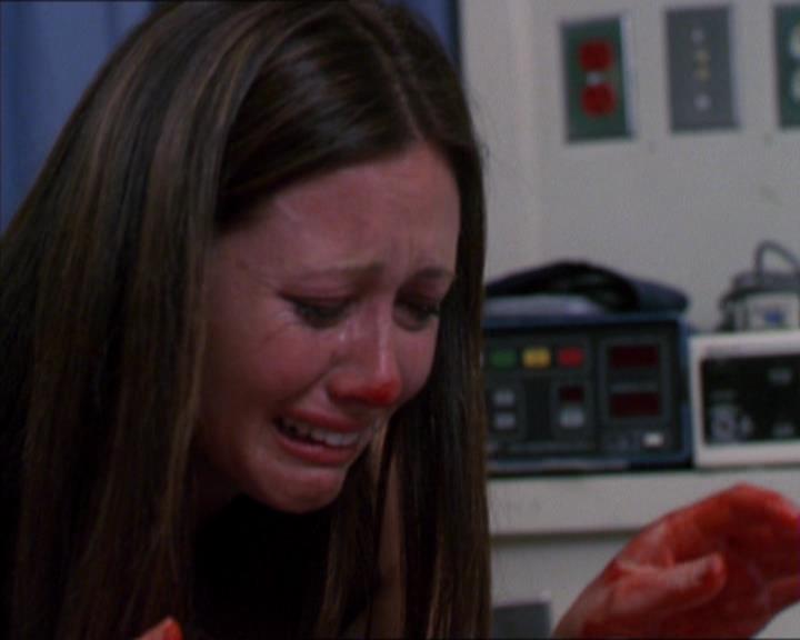 Charmed-Online-dot-322AllHellBreaksLoose1882.jpg Charmed-Online-dot-322AllHellBreaksLoose1882.jpg