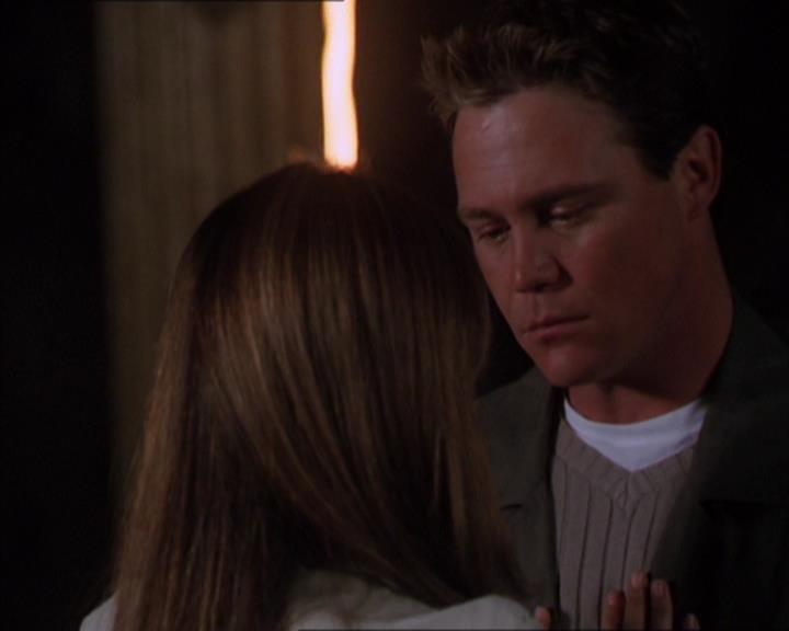 Charmed-Online-dot-322AllHellBreaksLoose2099.jpg Charmed-Online-dot-322AllHellBreaksLoose2099.jpg