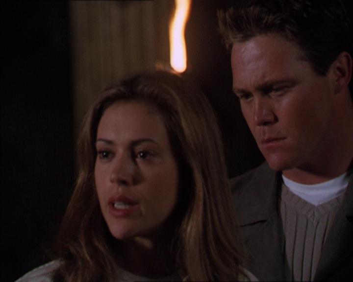 Charmed-Online-dot-322AllHellBreaksLoose2107.jpg Charmed-Online-dot-322AllHellBreaksLoose2107.jpg