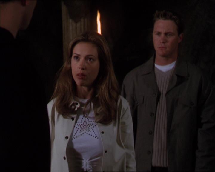 Charmed-Online-dot-322AllHellBreaksLoose2121.jpg Charmed-Online-dot-322AllHellBreaksLoose2121.jpg