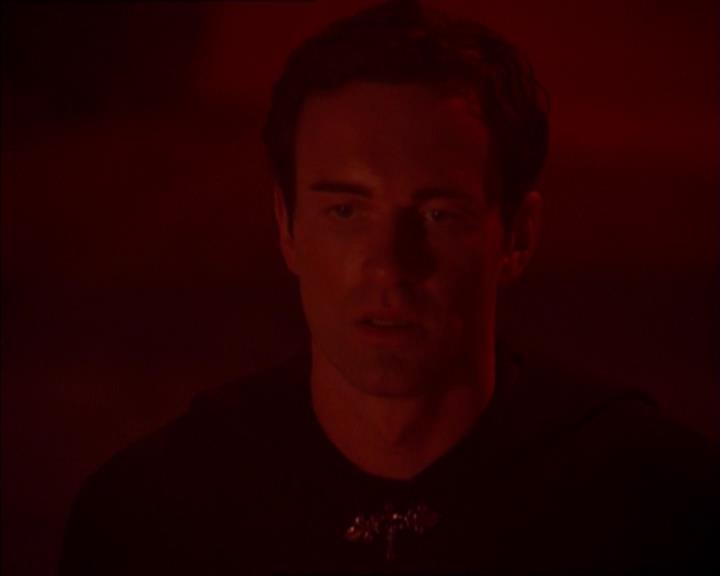 Charmed-Online-dot-322AllHellBreaksLoose2134.jpg Charmed-Online-dot-322AllHellBreaksLoose2134.jpg