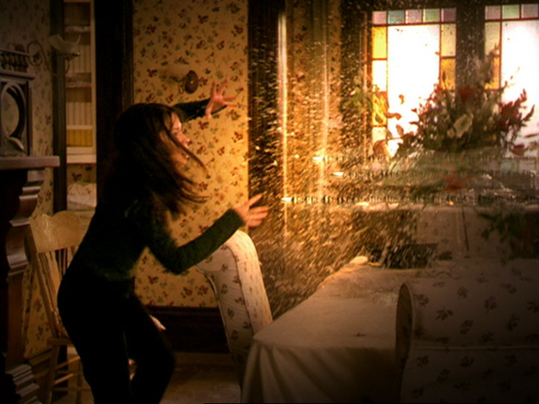 charmed-online_dot_net_OpeningCreditsS3-00021.png charmed-online_dot_net_OpeningCreditsS3-00021.png