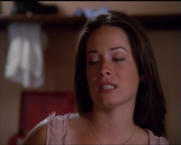 Charmed-Online_dot_net-5x01-2AWitchTail0040.jpg
