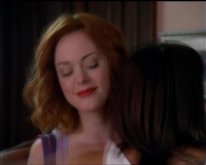Charmed-Online_dot_net-5x01-2AWitchTail0123.jpg