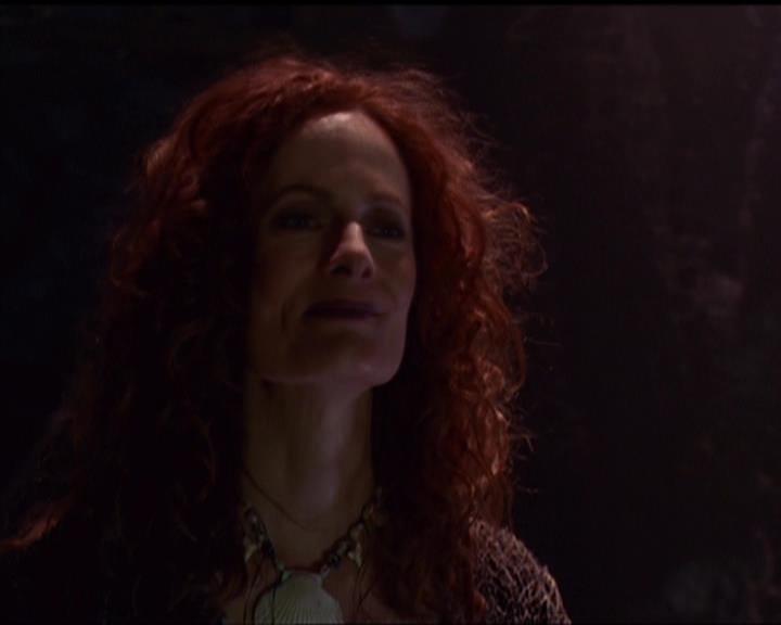 Charmed-Online_dot_net-5x01-2AWitchTail0155.jpg Charmed-Online_dot_net-5x01-2AWitchTail0155.jpg