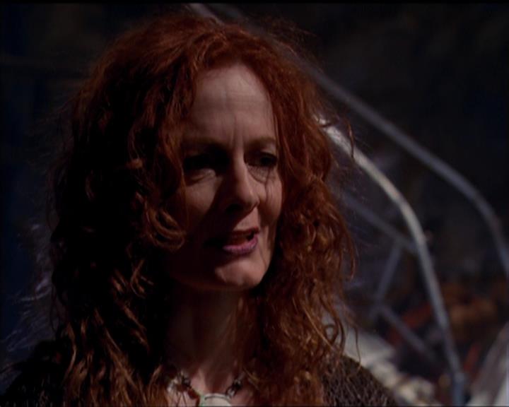 Charmed-Online_dot_net-5x01-2AWitchTail0190.jpg Charmed-Online_dot_net-5x01-2AWitchTail0190.jpg