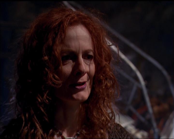 Charmed-Online_dot_net-5x01-2AWitchTail0192.jpg Charmed-Online_dot_net-5x01-2AWitchTail0192.jpg