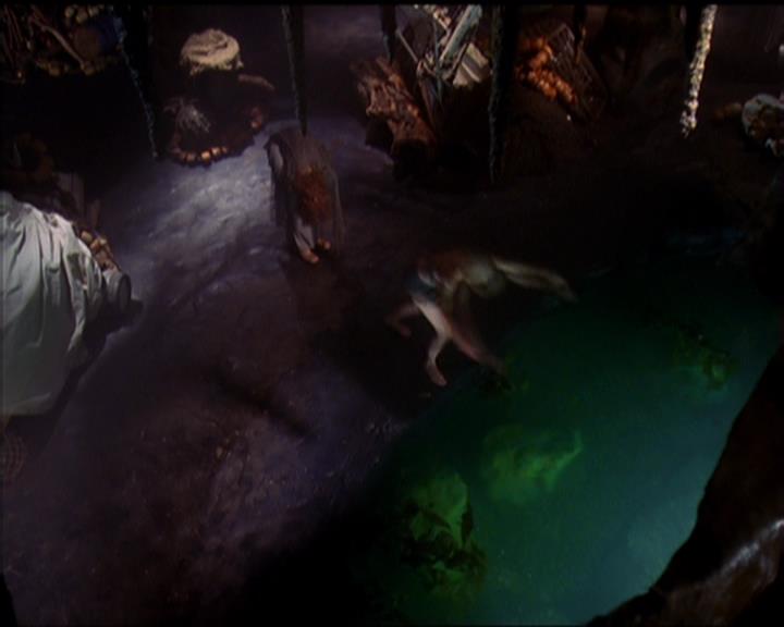 Charmed-Online_dot_net-5x01-2AWitchTail0203.jpg Charmed-Online_dot_net-5x01-2AWitchTail0203.jpg