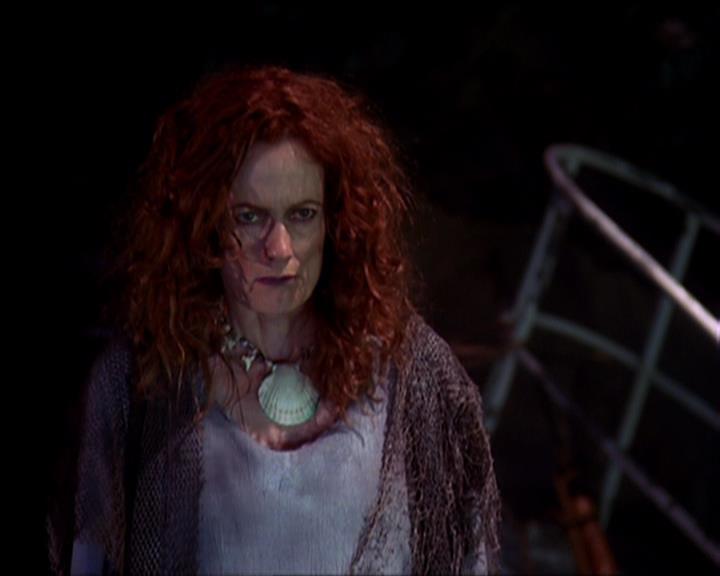Charmed-Online_dot_net-5x01-2AWitchTail0218.jpg