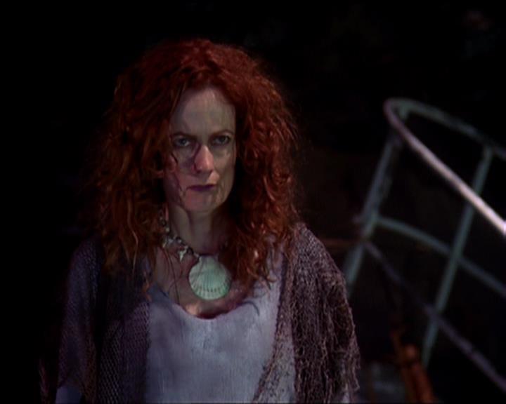 Charmed-Online_dot_net-5x01-2AWitchTail0219.jpg