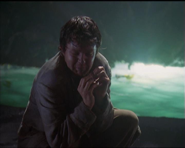 Charmed-Online_dot_net-5x01-2AWitchTail0423.jpg Charmed-Online_dot_net-5x01-2AWitchTail0423.jpg