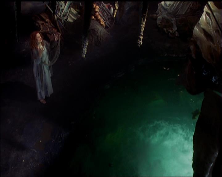 Charmed-Online_dot_net-5x01-2AWitchTail0447.jpg Charmed-Online_dot_net-5x01-2AWitchTail0447.jpg