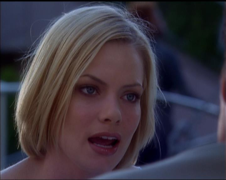 Charmed-Online_dot_net-5x01-2AWitchTail0522.jpg Charmed-Online_dot_net-5x01-2AWitchTail0522.jpg