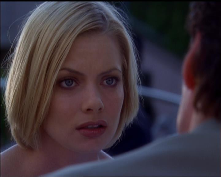 Charmed-Online_dot_net-5x01-2AWitchTail0556.jpg Charmed-Online_dot_net-5x01-2AWitchTail0556.jpg