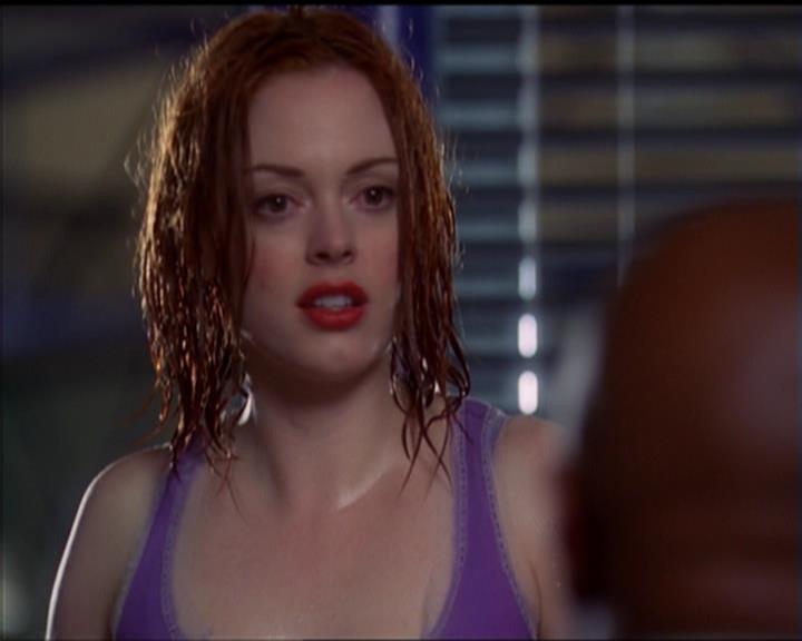 Charmed-Online_dot_net-5x01-2AWitchTail0645.jpg