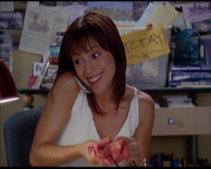 Charmed-Online_dot_net-5x01-2AWitchTail0669.jpg Charmed-Online_dot_net-5x01-2AWitchTail0669.jpg