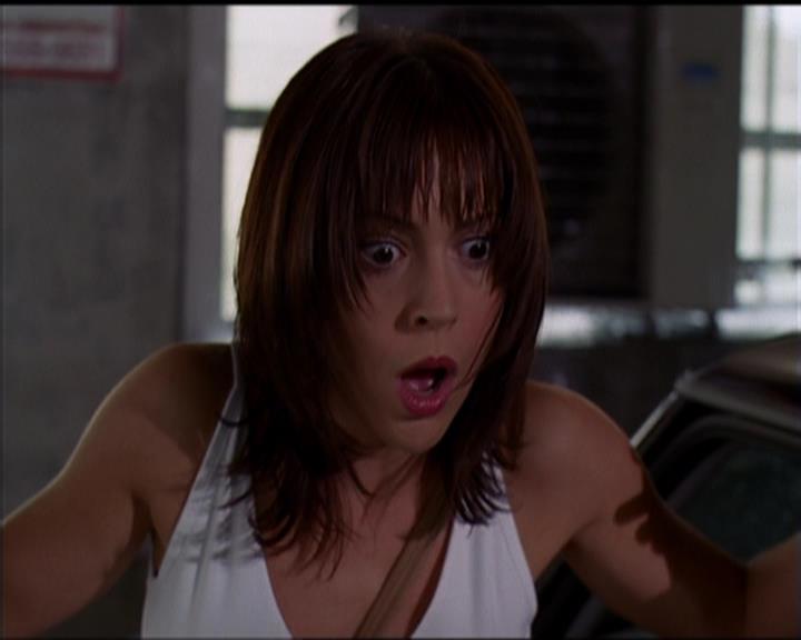 Charmed-Online_dot_net-5x01-2AWitchTail0765.jpg Charmed-Online_dot_net-5x01-2AWitchTail0765.jpg