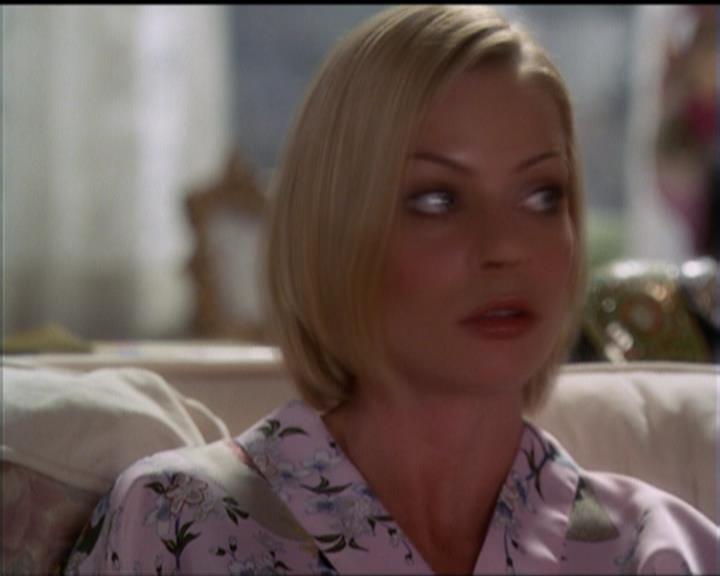 Charmed-Online_dot_net-5x01-2AWitchTail0901.jpg Charmed-Online_dot_net-5x01-2AWitchTail0901.jpg