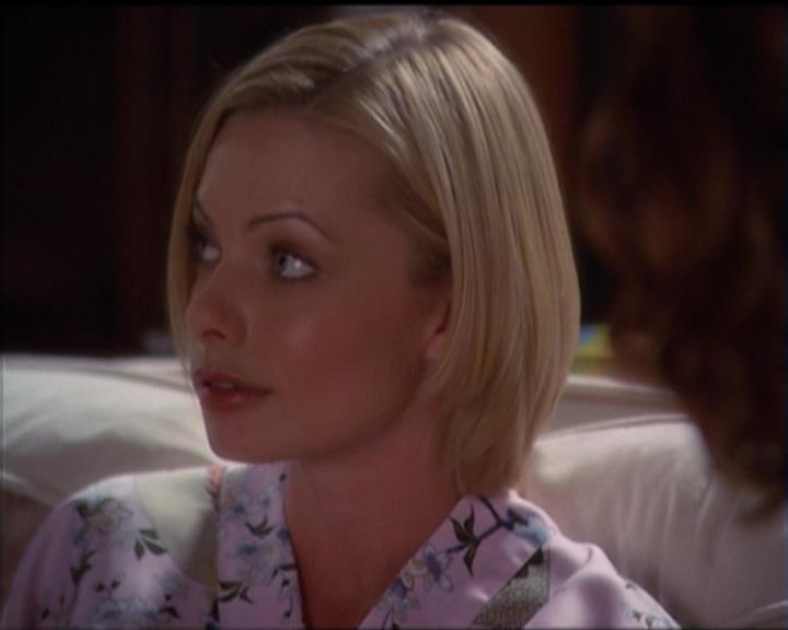 Charmed-Online_dot_net-5x01-2AWitchTail0907.jpg Charmed-Online_dot_net-5x01-2AWitchTail0907.jpg