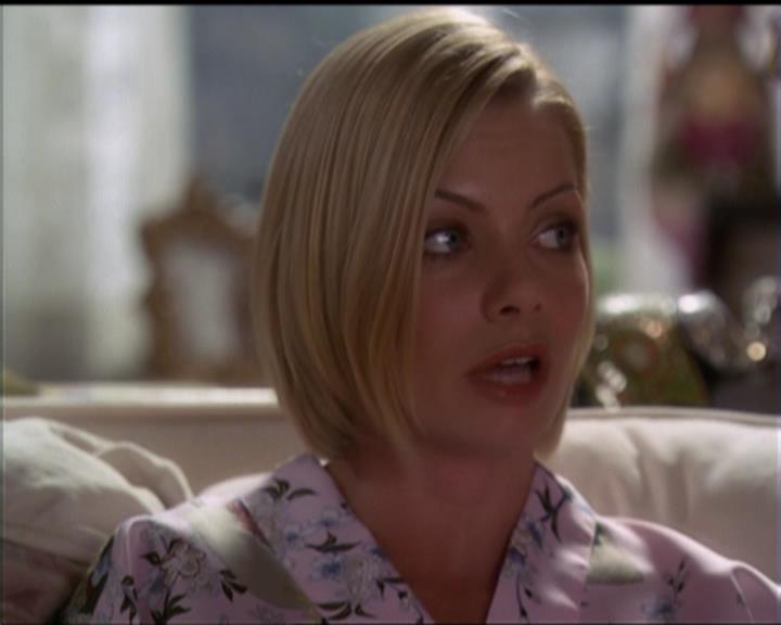 Charmed-Online_dot_net-5x01-2AWitchTail0945.jpg Charmed-Online_dot_net-5x01-2AWitchTail0945.jpg