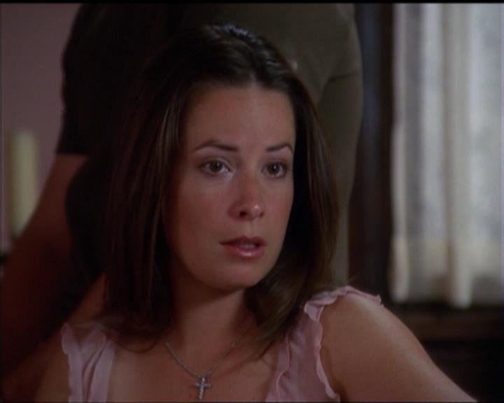Charmed-Online_dot_net-5x01-2AWitchTail0953.jpg