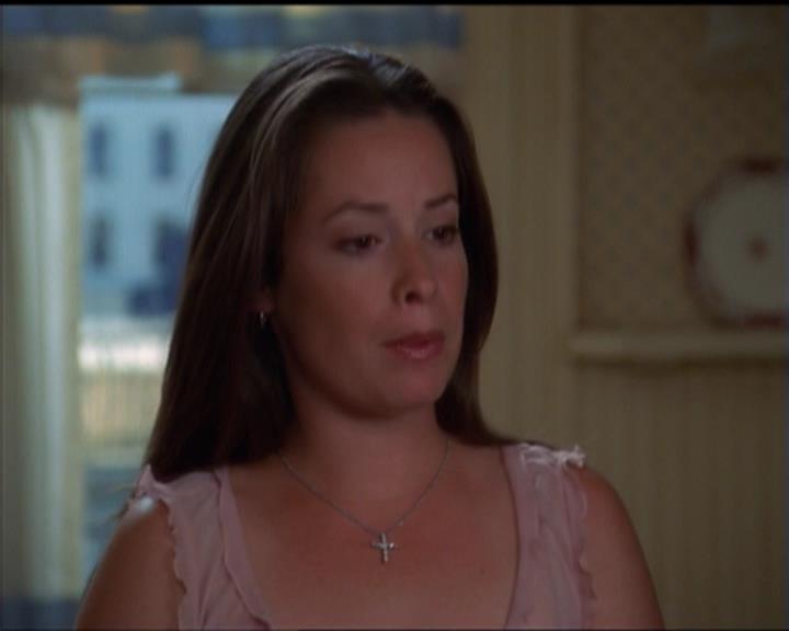 Charmed-Online_dot_net-5x01-2AWitchTail0992.jpg Charmed-Online_dot_net-5x01-2AWitchTail0992.jpg