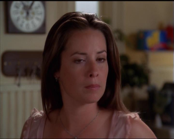 Charmed-Online_dot_net-5x01-2AWitchTail1030.jpg