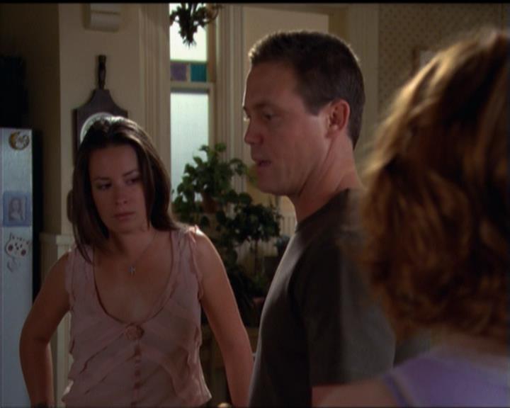 Charmed-Online_dot_net-5x01-2AWitchTail1039.jpg Charmed-Online_dot_net-5x01-2AWitchTail1039.jpg