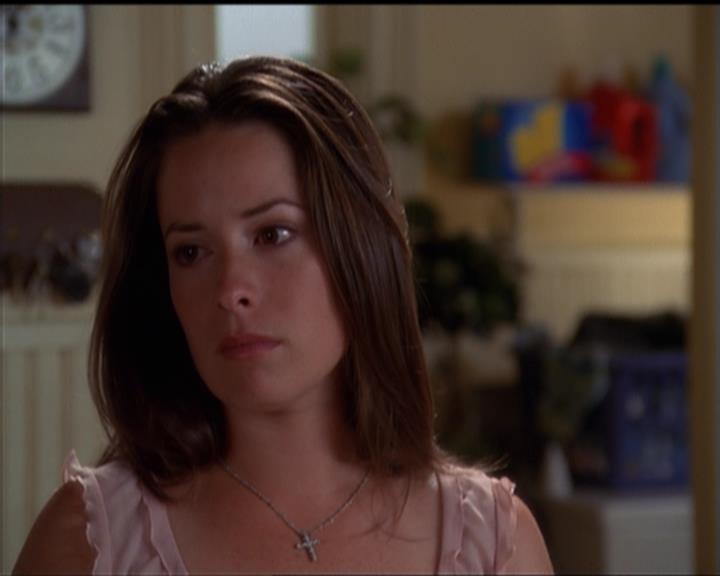 Charmed-Online_dot_net-5x01-2AWitchTail1104.jpg Charmed-Online_dot_net-5x01-2AWitchTail1104.jpg