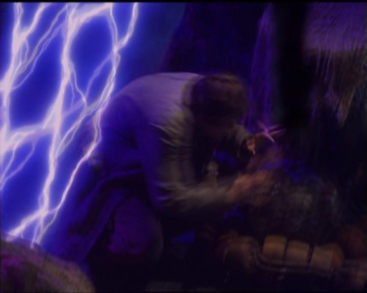 Charmed-Online_dot_net-5x01-2AWitchTail1115.jpg Charmed-Online_dot_net-5x01-2AWitchTail1115.jpg