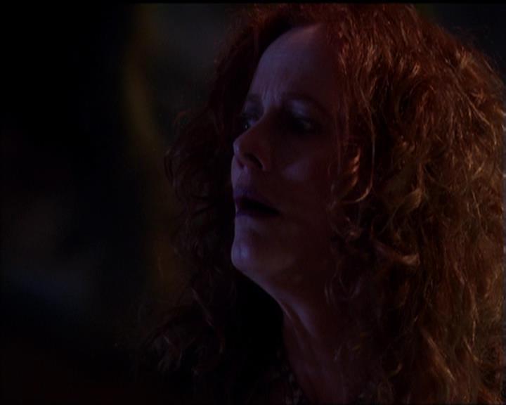 Charmed-Online_dot_net-5x01-2AWitchTail1119.jpg Charmed-Online_dot_net-5x01-2AWitchTail1119.jpg