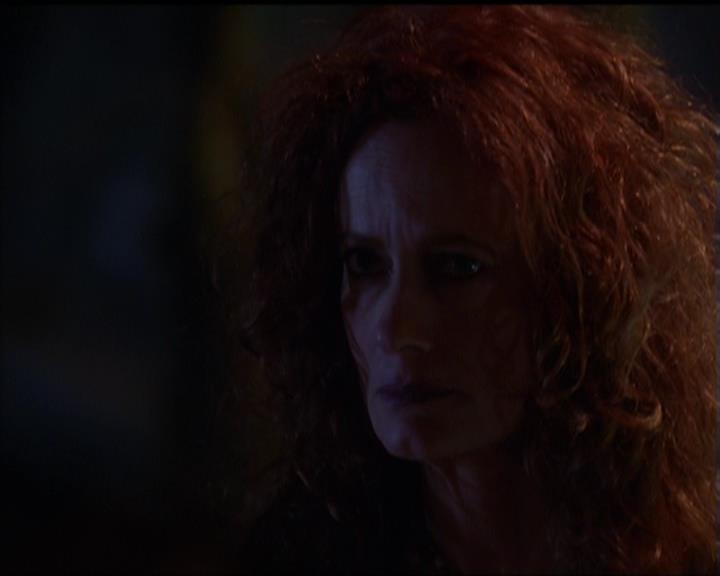 Charmed-Online_dot_net-5x01-2AWitchTail1177.jpg Charmed-Online_dot_net-5x01-2AWitchTail1177.jpg