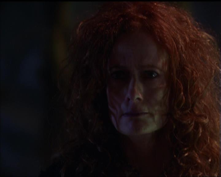 Charmed-Online_dot_net-5x01-2AWitchTail1188.jpg Charmed-Online_dot_net-5x01-2AWitchTail1188.jpg