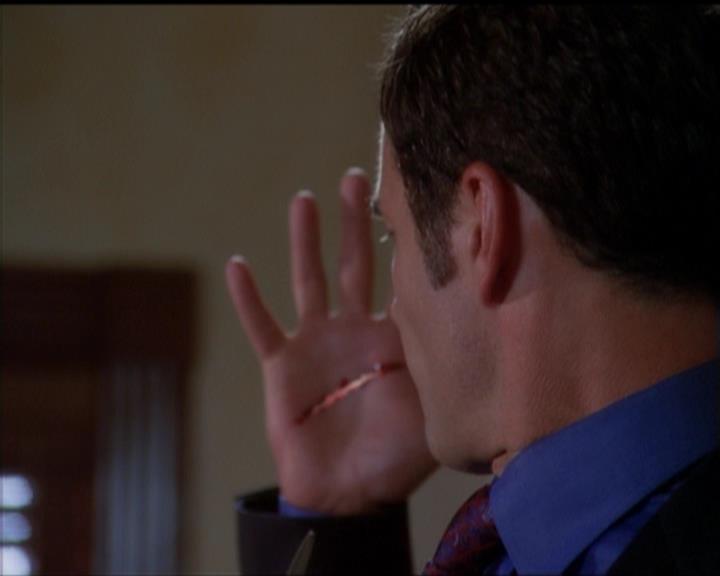 Charmed-Online_dot_net-5x01-2AWitchTail1426.jpg Charmed-Online_dot_net-5x01-2AWitchTail1426.jpg