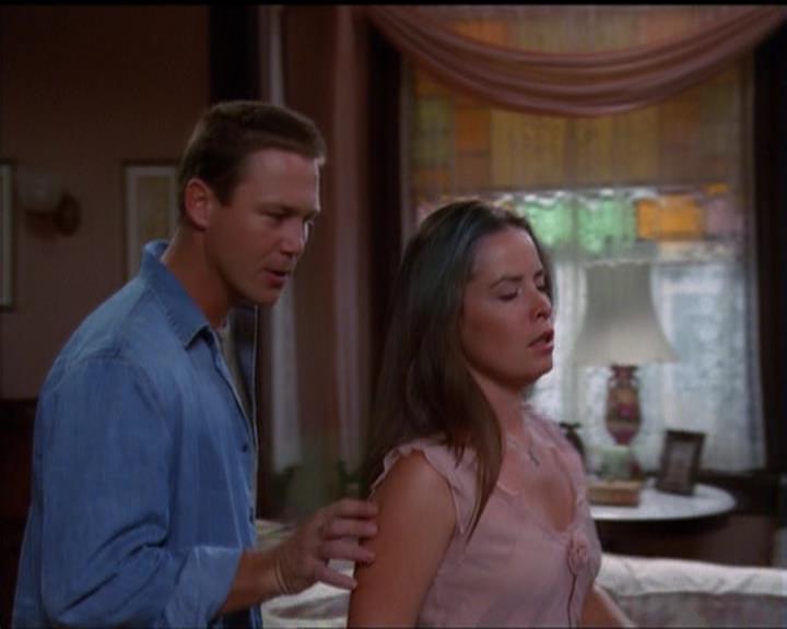 Charmed-Online_dot_net-5x01-2AWitchTail1483.jpg