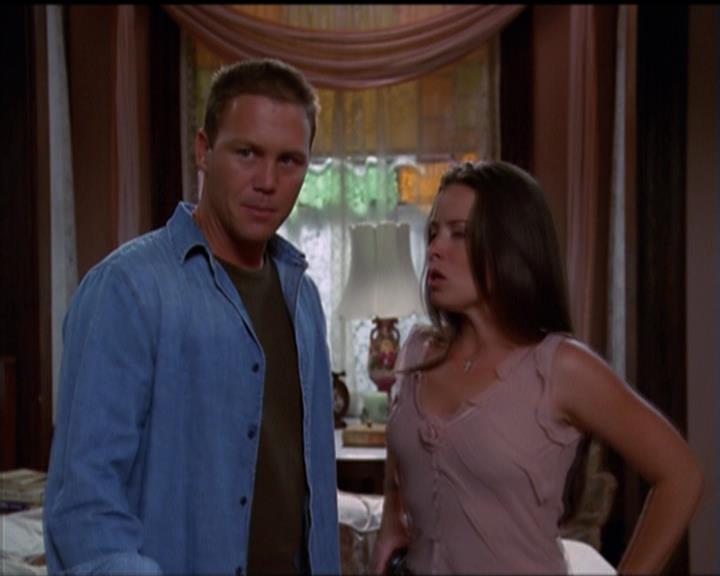 Charmed-Online_dot_net-5x01-2AWitchTail1488.jpg