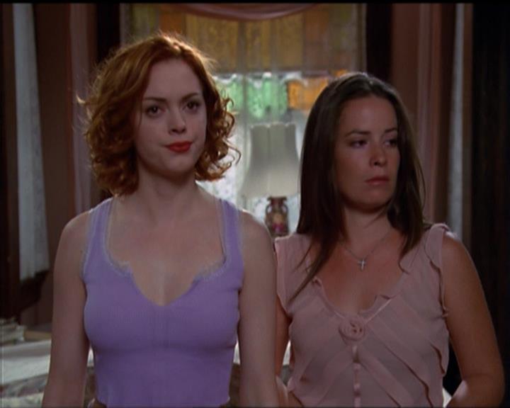Charmed-Online_dot_net-5x01-2AWitchTail1517.jpg Charmed-Online_dot_net-5x01-2AWitchTail1517.jpg